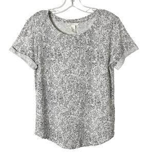 H&M Basic Women's T-Shirt Size XS Floral Print White & Black Cuffed Short Sleeve